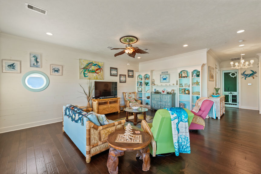 crystal-beach-texas-coastal-living-room