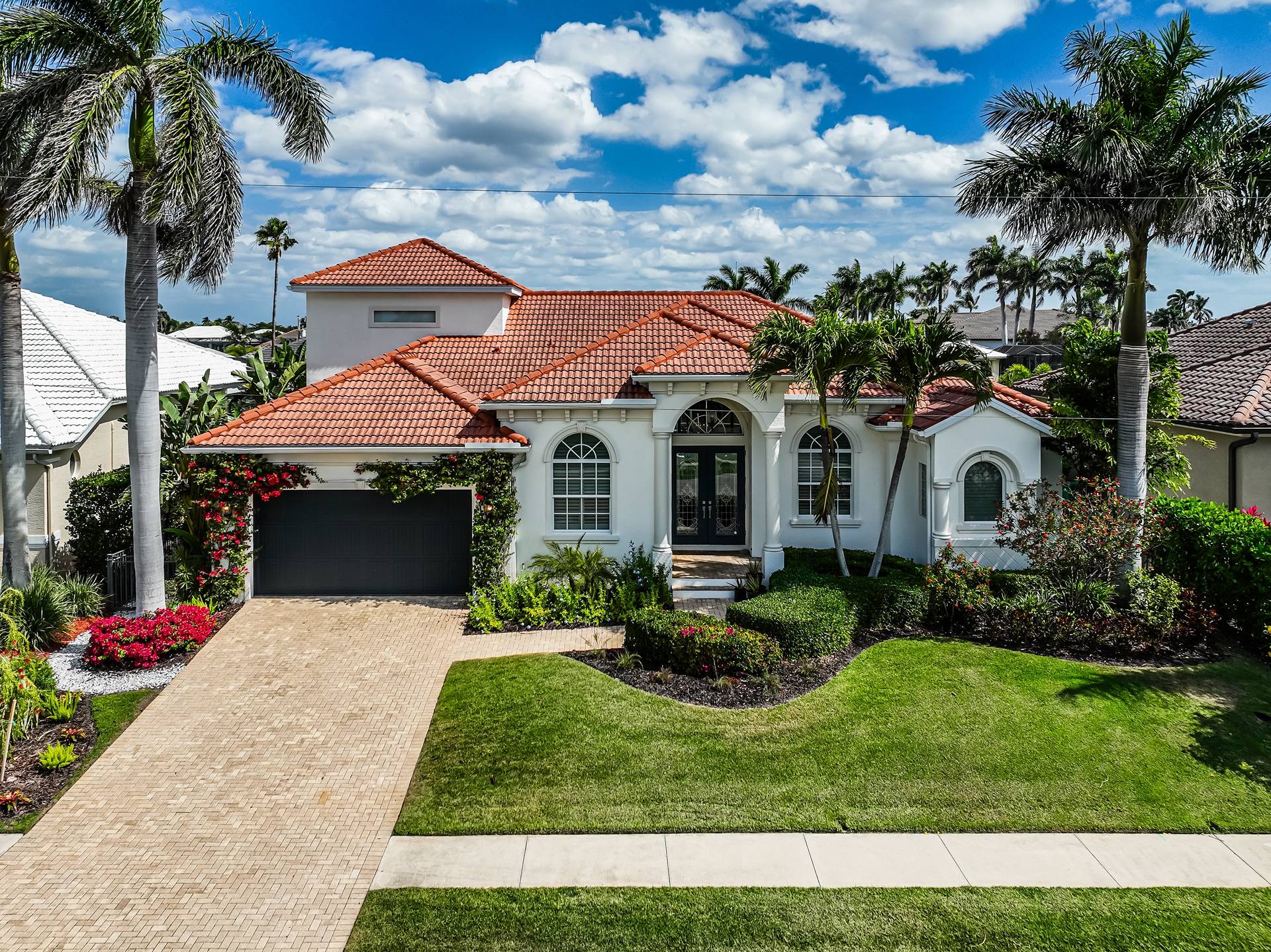 Florida_home_exterior-6