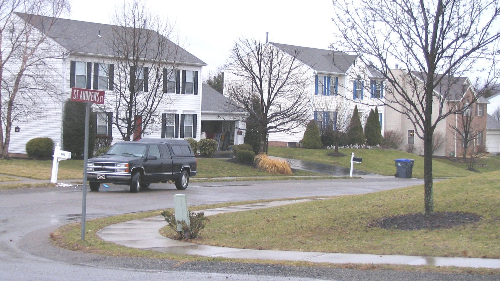 Two-story suburban homes on St. Andrews Court in the Glen Eden neighborhood of Cranberry Township, PA.