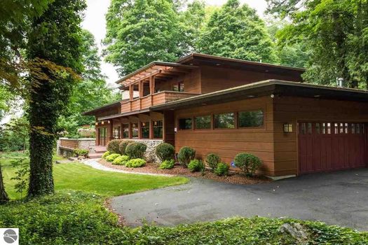 8880 Peninsula Drive (11)