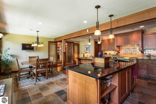 8880 Peninsula Drive (28)