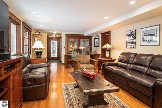 8880 Peninsula Drive (35)