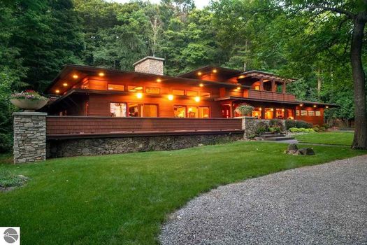 8880 Peninsula Drive (50)