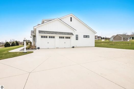 5069 Stonefield Dr (44)