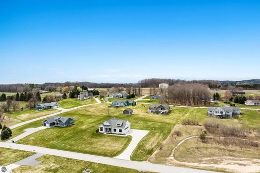 5069 Stonefield Dr (45)