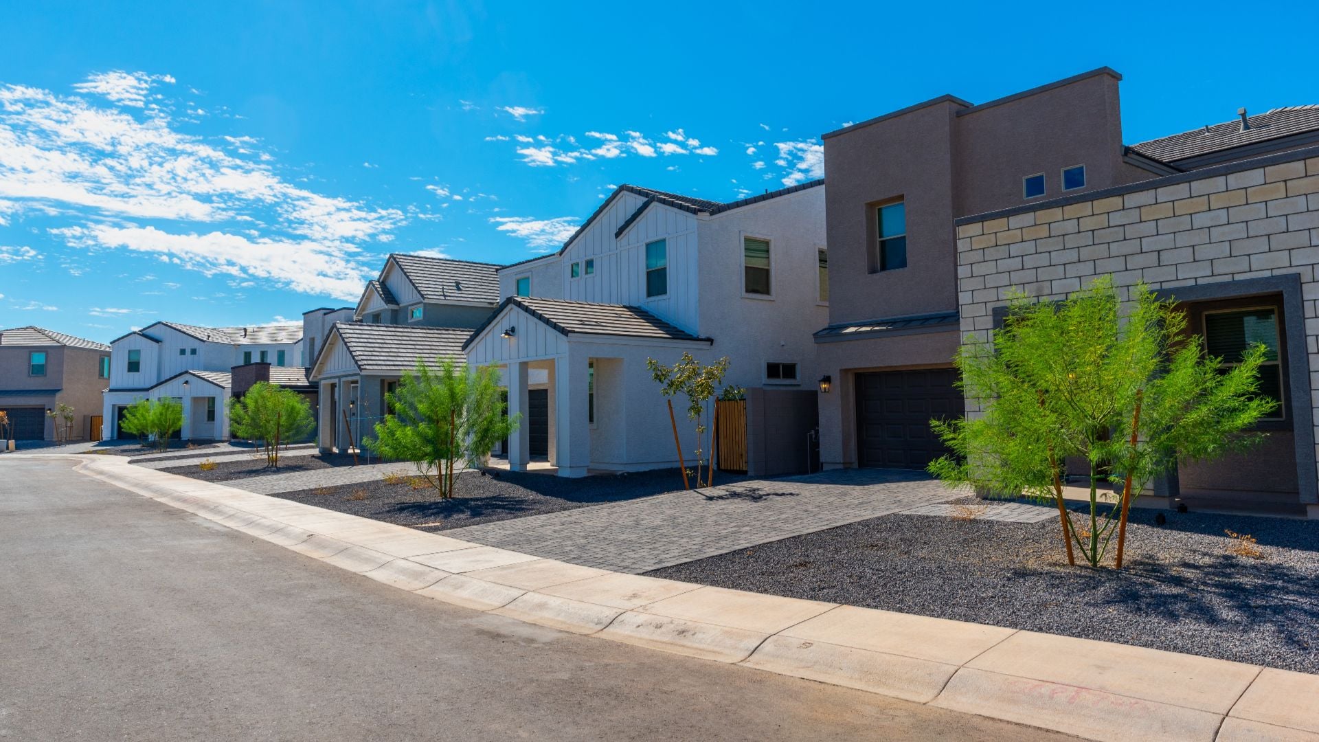 Newly built single family homes in Arizona await buyers. (1)
