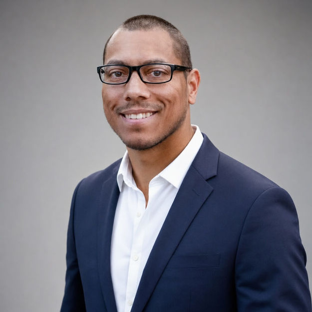 Michael-Martinez-Professional-Headshot
