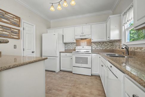 Kitchen_2