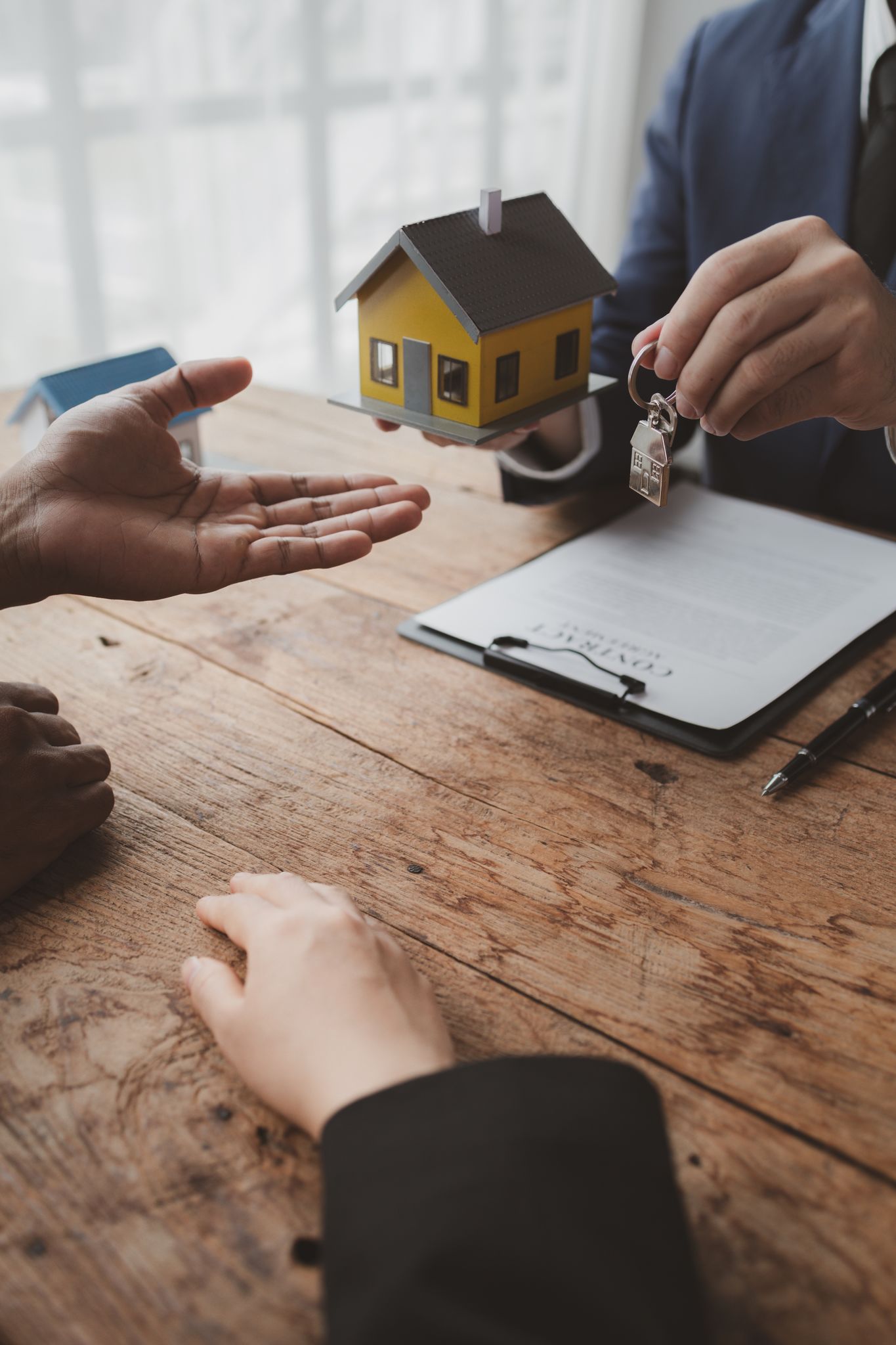 <span class="custom-services-eyebrow">Step 1</span> START WITH A SELLER STRATEGY SESSION