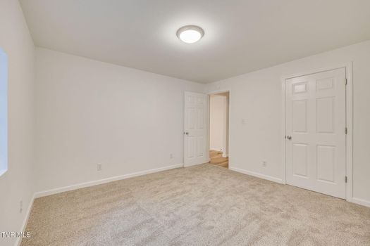 1300 Saratoga Road (12)