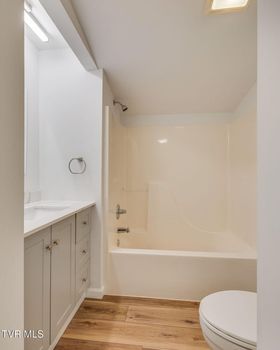 1300 Saratoga Road (14)