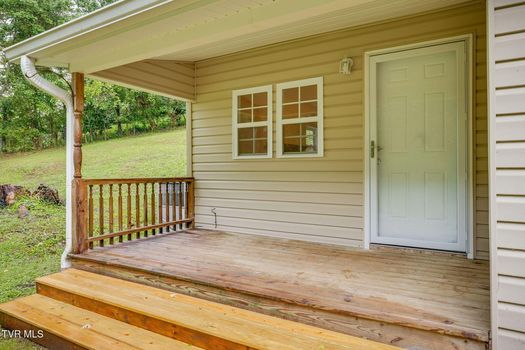 1300 Saratoga Road (4)