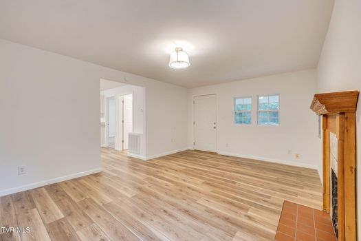 1300 Saratoga Road (7)