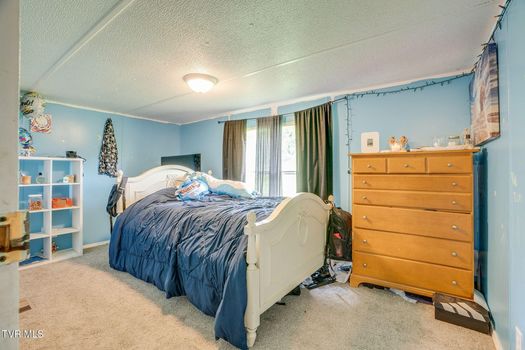 570 Happy Valley Road (12)