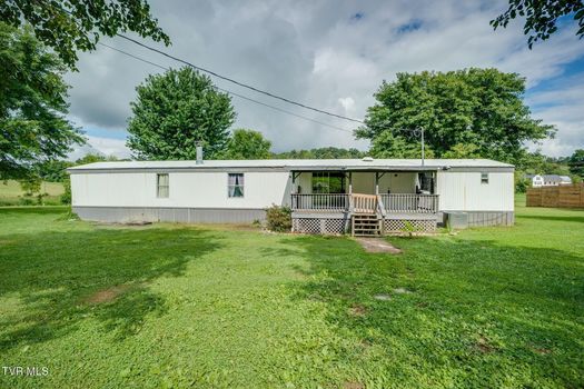 570 Happy Valley Road (18)