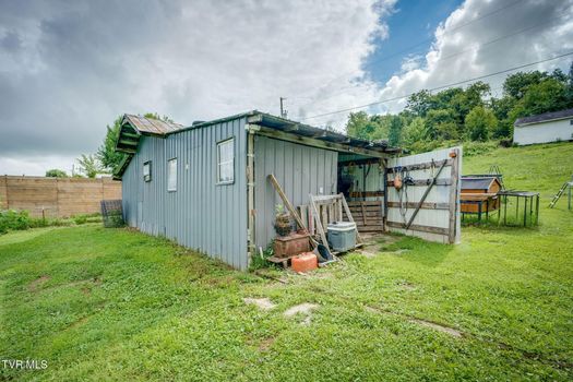 570 Happy Valley Road (25)