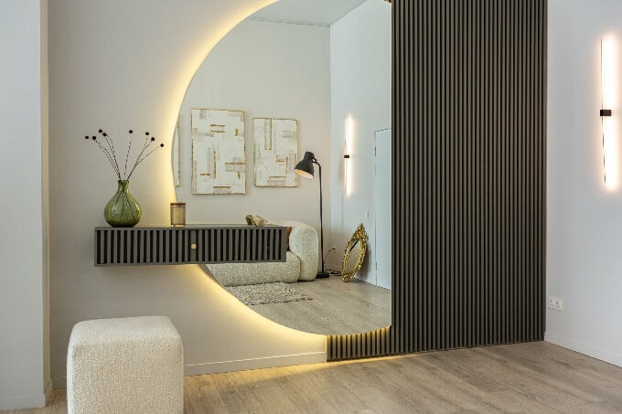bright-open-plan-apartment-in-a-modern-design-small