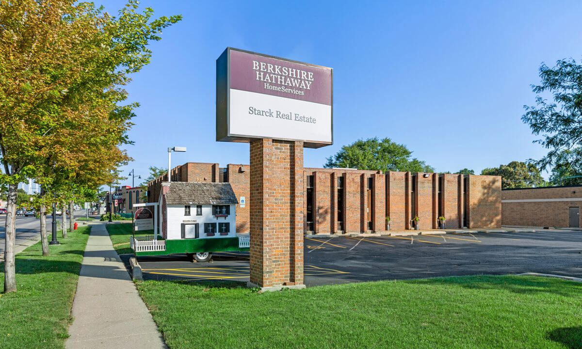 CrystalLake_330WVirginiaSt_HiRes