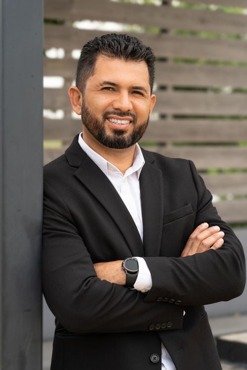 Alex Velazquez