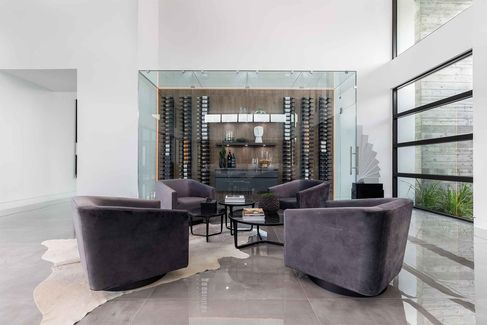 Tolliver Prince Living room
