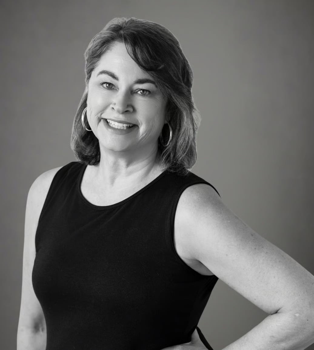 DELLA SCOTT profile 22 - Encore Realty