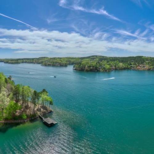 The Lake Keowee Dock Doesn't Close With The House