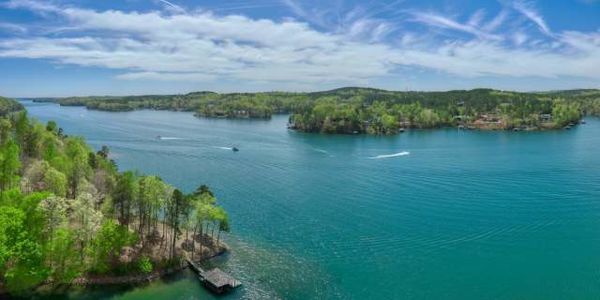 The Lake Keowee Dock Doesn't Close With The &hellip;