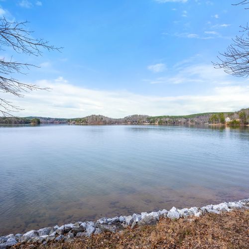 Investing At Lake Keowee: What Second-Home Buyers Should Know