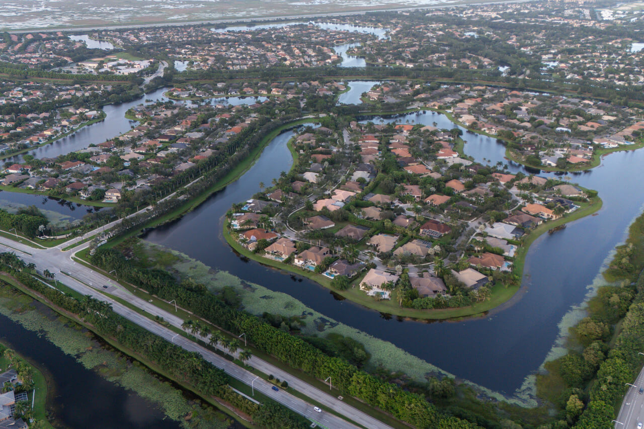 aerial-view-of-waterfront-homes
