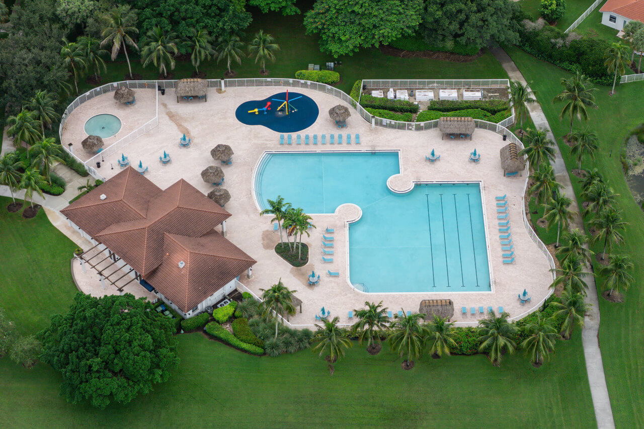 community-pool-and-clubhouse