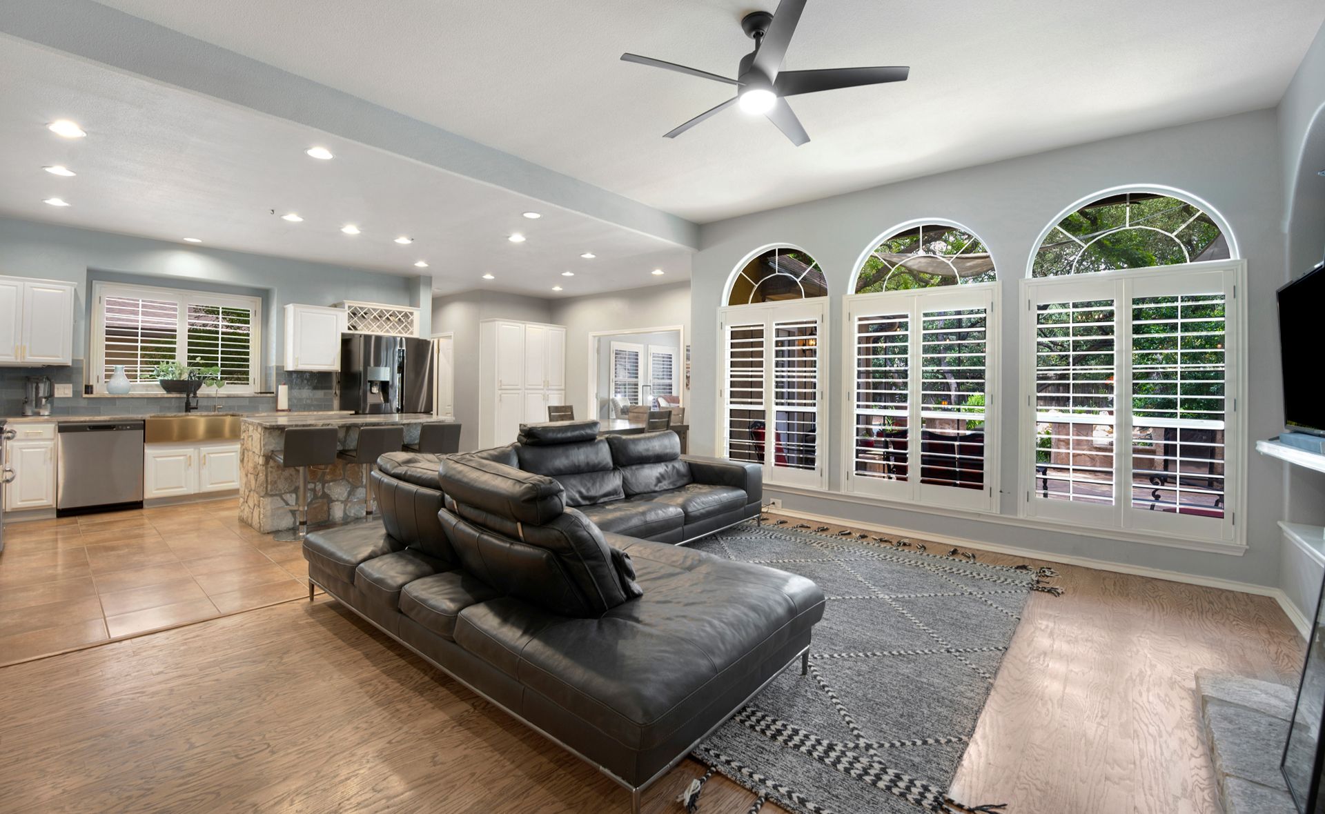 Dallas, Texas - August 6th 2023 a home living room (1)