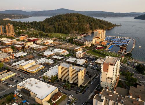Coeur d_Alene, Idaho Aerial View at Sunset Overlooking Lake Coeur d_Alene