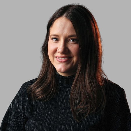 Amy Reid - Headshot 1