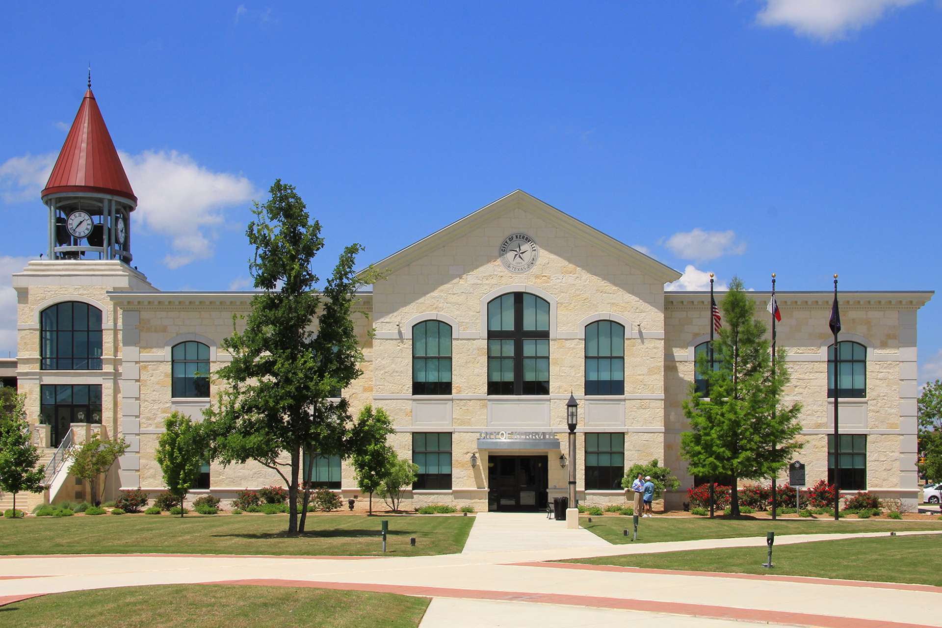 Kerrville-tx-city-hall-2015 1