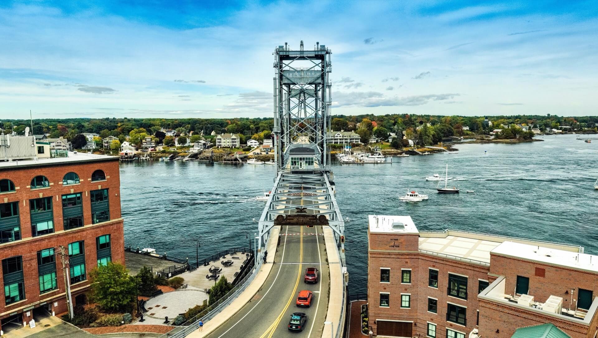 vertical-lift-bridge-over-water