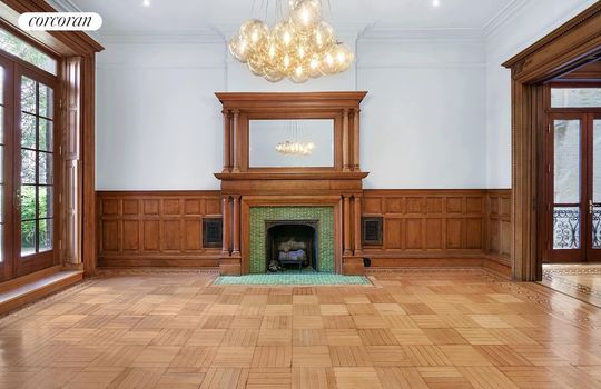 Montfort-Real-Estate-Stanley-Montfort-NewYork-Real-Estate-Agent-Brownstones