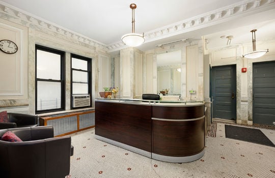 8.lobby