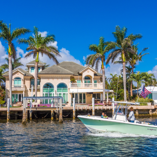 Your Guide to Waterfront Living in Sarasota: Explore the Top Neighborhoods