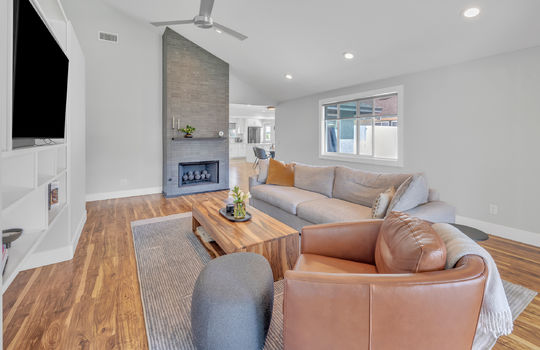 3120 Carfax-32