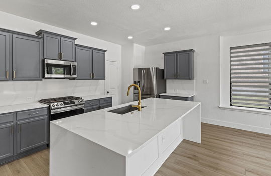 13-web-or-mls-1KITCHEN02