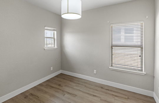 28-web-or-mls-1BEDROOM 4