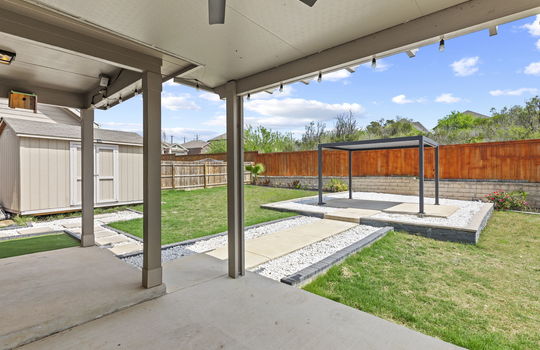 4-web-or-mls-1BACK PORCH 02