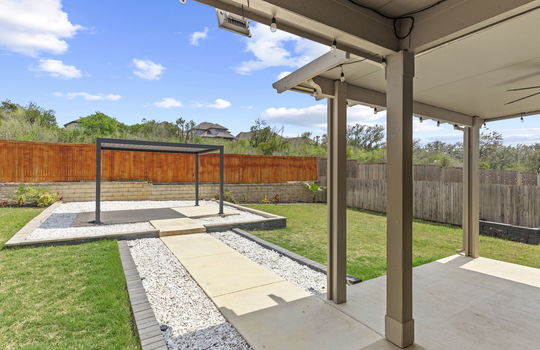 5-web-or-mls-1BACK PORCH