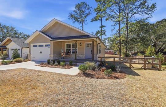 04-902 Circle Dr-4