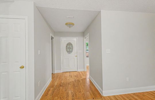 06-2044 Cloudland Dr-6