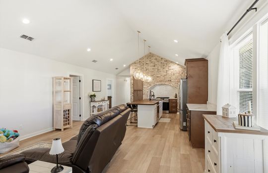 07-902 Circle Dr-7