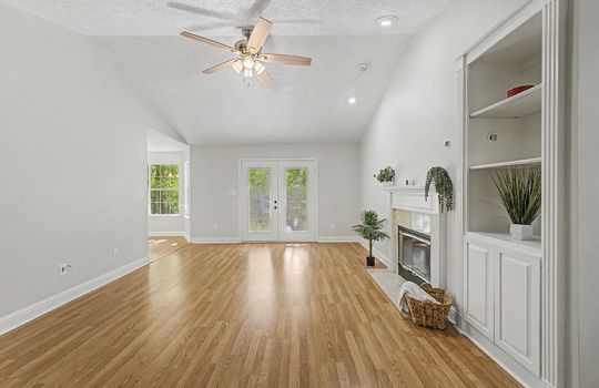 11-2044 Cloudland Dr-11