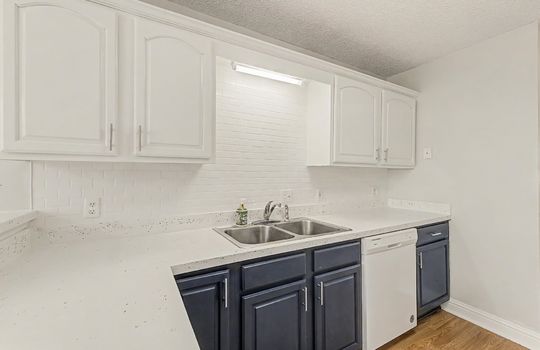 19-2044 Cloudland Dr-19