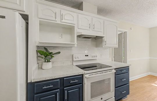 21-2044 Cloudland Dr-21