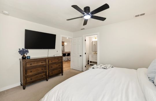 24-902 Circle Dr-24